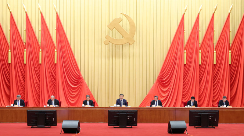 1月8日，中共中央总书记、国家主席、中央军委主席习近平在中国共产党第二十届中央纪律检查委员会第三次全体会议上发表重要讲话。李强、赵乐际、王沪宁、蔡奇、丁薛祥、李希出席会议。新华社记者 庞兴雷 摄